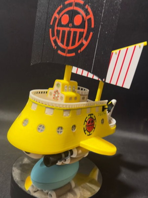 Law Submarine (Polar Tang) One Piece decorative figure new