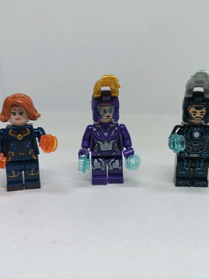 Lego set 3 Avengers figures captain marvel and iron man like new