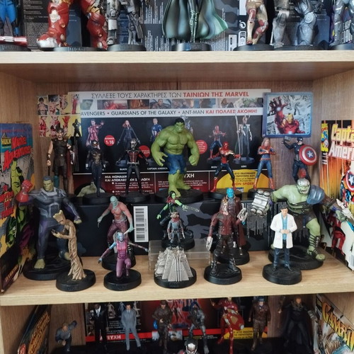 Marvel movie collection new, complete with 80 figures