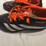 Αθλητικά παπούτσια ποδοσφαίρου Adidas μεταχειρισμένα, νούμερο 36, δερμάτινα με σχάρα
