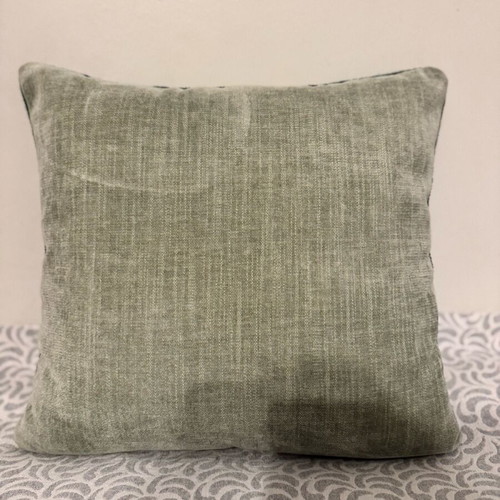 Hand-embroidered pillow with retor new, size 38x36cm