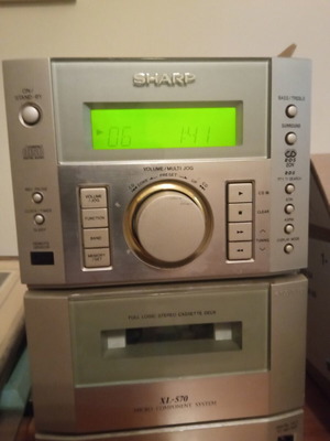 Sharp XL-570 stereo system