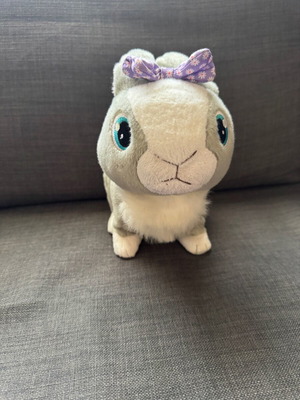Betsy plush bunny like new