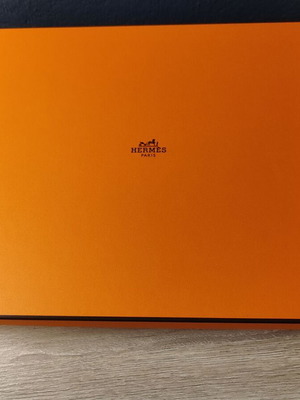 Hermes άδειο κουτί συσκευασία μεταχειρισμένο 36 x 29 x 5.5 εκ.