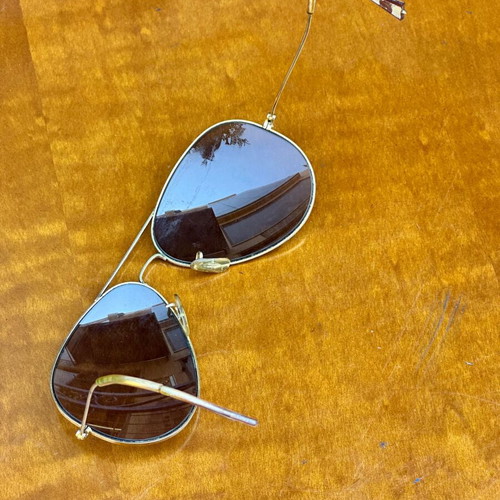 Ray-Ban Aviator vintage sunglasses used, gold frame, brown lenses
