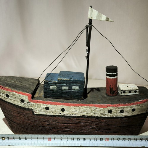 Wooden decorative ships like new, set of three