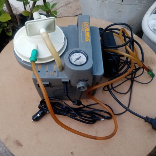 Devilbiss 7305 PI suction device for lung secretions