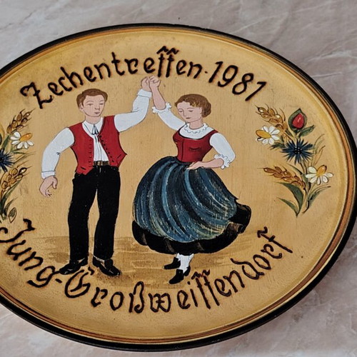 German wooden wall plate like new, handmade with engraved inscriptions