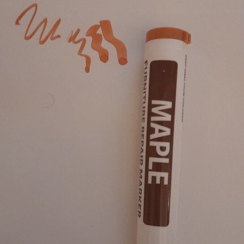 Furniture repair kit like new, 2 markers and wood wax