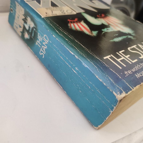 The Stand by Stephen King used English novel