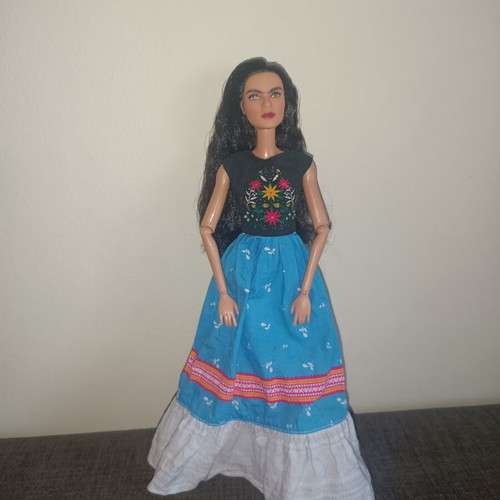 Barbie Frida Kahlo Inspiring Women doll used, original dress