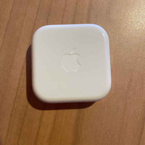 Apple earphones case