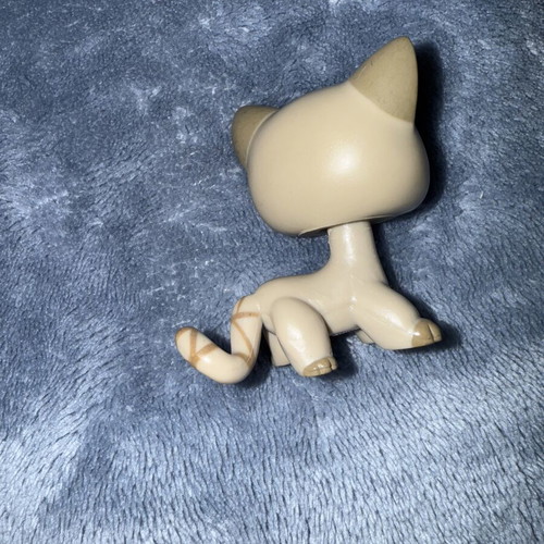 Littlest Pet Shop LPS Cat 483 like new