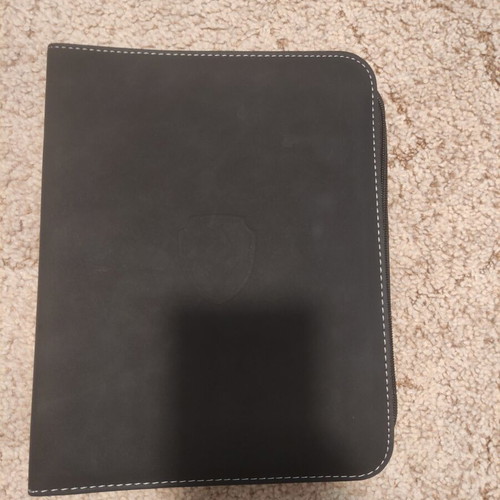 Toploader binder with 112 pockets, zipper, excellent condition