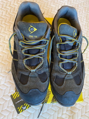 Dunlop safety shoes used, size 43, grey nubuck
