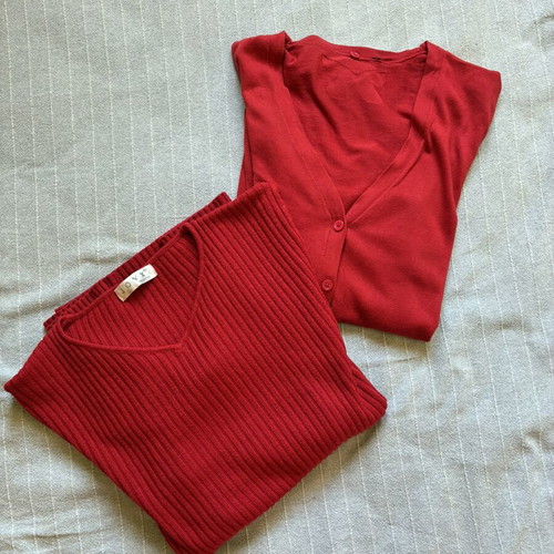 Red Hot Deux Pièces Knit Bundle V-Neck Cardigan & Wool Blend Jumper Set Size M