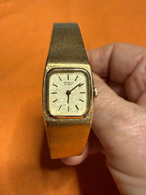 Seiko Vintage Quartz Watch like new, Japan, gold tone, women's