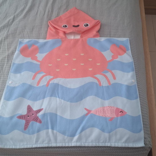 Children's beach towel cape like new, quick-dry fabric 60×60