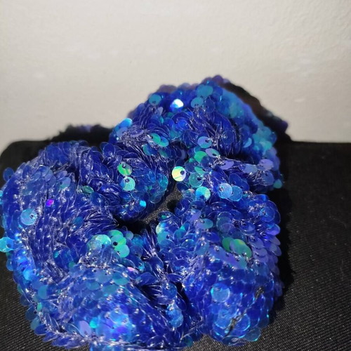 Blue sequin hair tie like new, hair or wrist accessory
