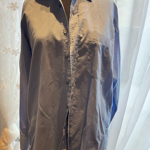 Valentino shirt size M like new
