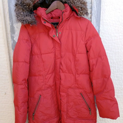 Thick down jacket red like new, size M