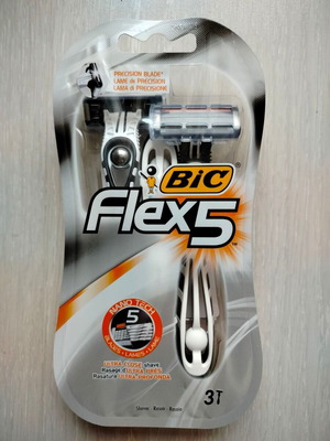 BIC Flex5 razors new, pack of 3