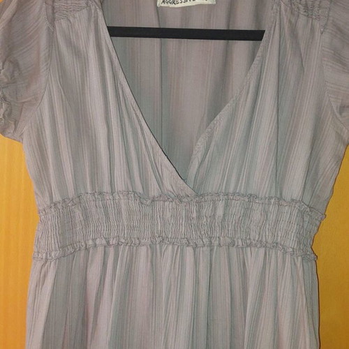 Dress gray like new, size M, above the knee