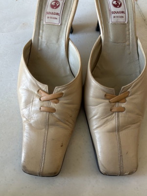 Slippers used size 40 beige