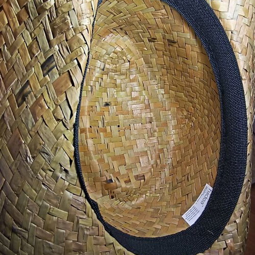 Hats used, pack of 4, one size
