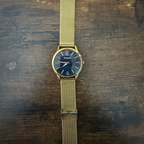 Ferendi F3610 women's watch with gold mesh bracelet, like new