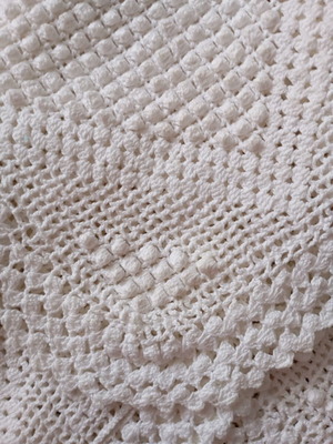 Handmade knitted blanket like new