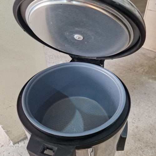 Rice cooker 8lt used, professional