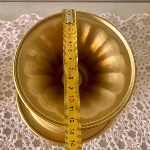 Vintage gold metal vases/caspo and flowerpots elegant pair 16cm