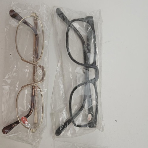 Presbyopia glasses in various designs and strengths