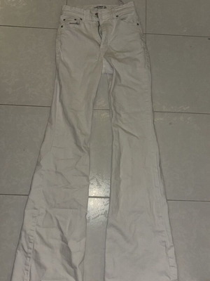 Παντελόνι λευκό Pull & Bear σαν καινούργιο, μέγεθος XS