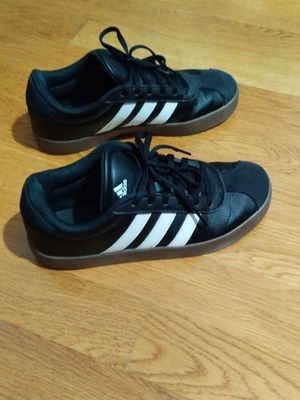 Adidas VL Court 3.0 37.5 like new black and white sports shoes