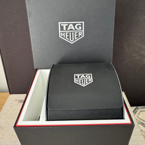 TAG Heuer Connected Calibre E4 45mm Black Titanium digital watch like new