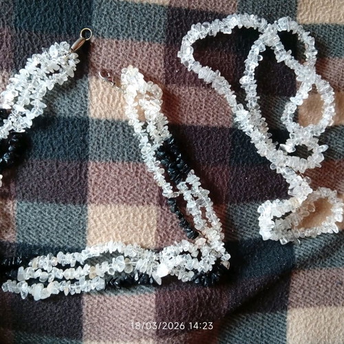 Necklaces pack of two used, beads for smaller jewelry