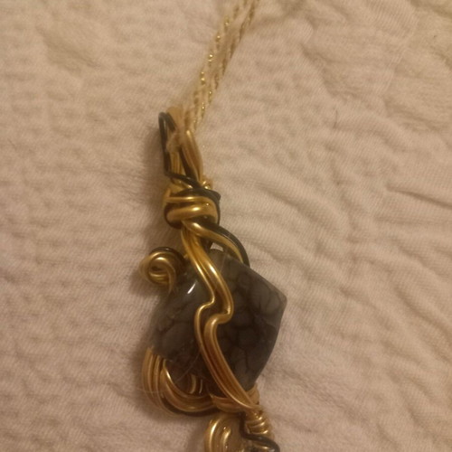 Pendant new with unique style without chain, with cord