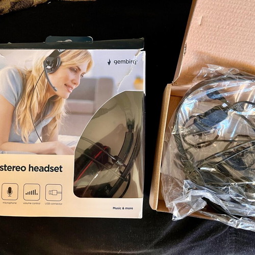 Headset set unused, 2 pairs