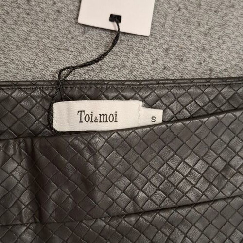 Toi Moi midi skirt in leather look new, black