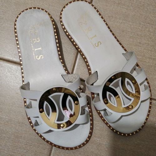 Iris white leather slippers with gold details, like new, size 38