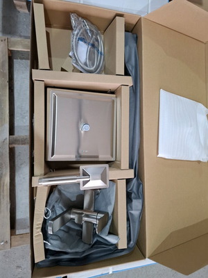 Στήλη ντουζιέρα Inox Ss304 με τετράγωνο κώδωνα και τηλέφωνο καινούργια