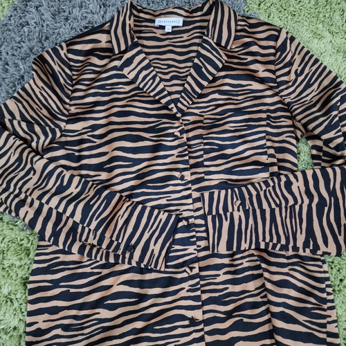 Warehouse leopard pattern women's skirt and blouse set, size M