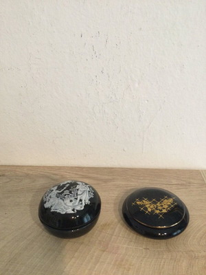 Vantage jewelry boxes porcelain like new, pack of 2 small