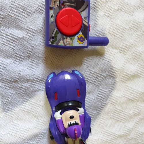 Disney Junior Mickey and the Roadster Racers Pete's Mini RC Super Crusher No 9 like new