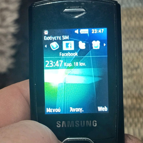 Samsung gt-s3550 cell phone used, black, with good battery