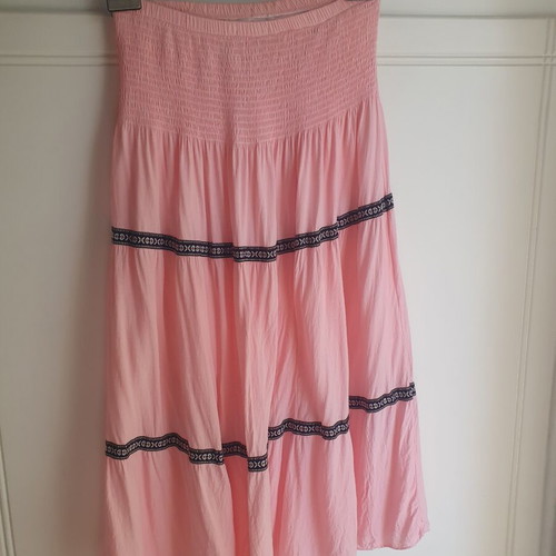 Attrattivo maxi skirt like new, pink color
