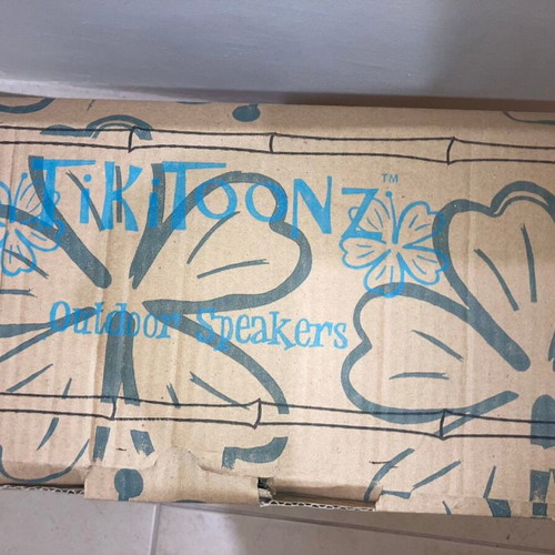 TikiToonz 8Ω 10-80W floor speakers new with carved Tiki designs