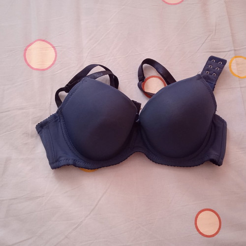 Bra blue size 80B like new, strapless with underwire